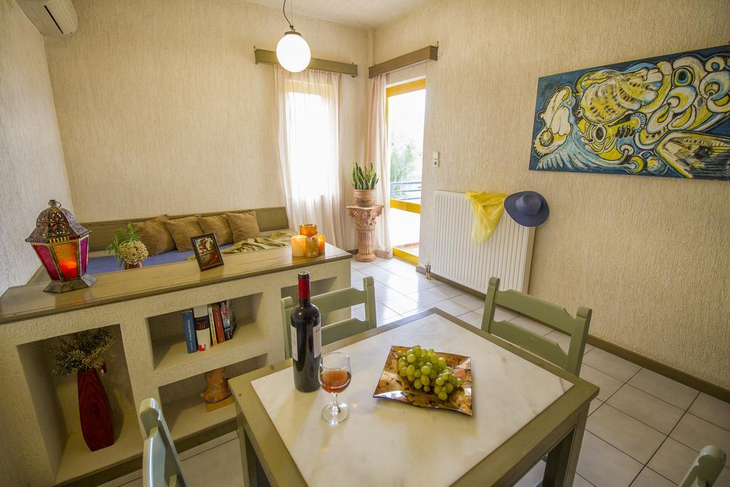 Lycasti Maisonettes Tavronitis Екстериор снимка